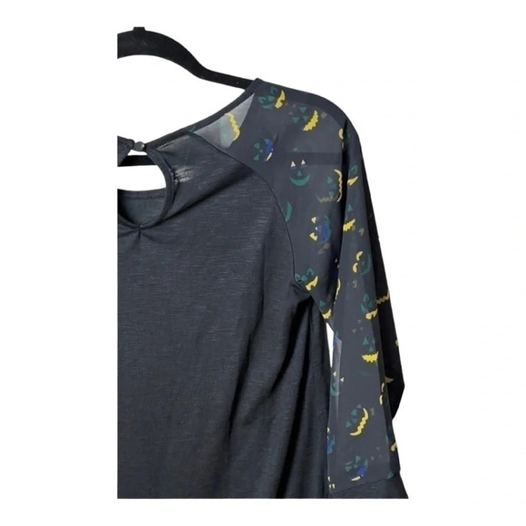 0417W. MODCLOTH 3/4 SHEER SLEEVE HALLOWEEN TOP SIZE‎ MEDIUM BLACK/ORANGE/YELLOW - Picture 9 of 12